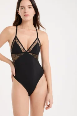 Outlet ETAM Body con bordados NEGRO