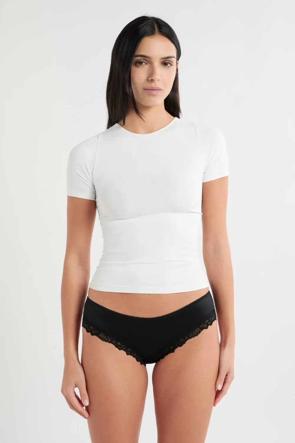 New ETAM Braga culotte de microfibra con detalles de encaje NEGRO