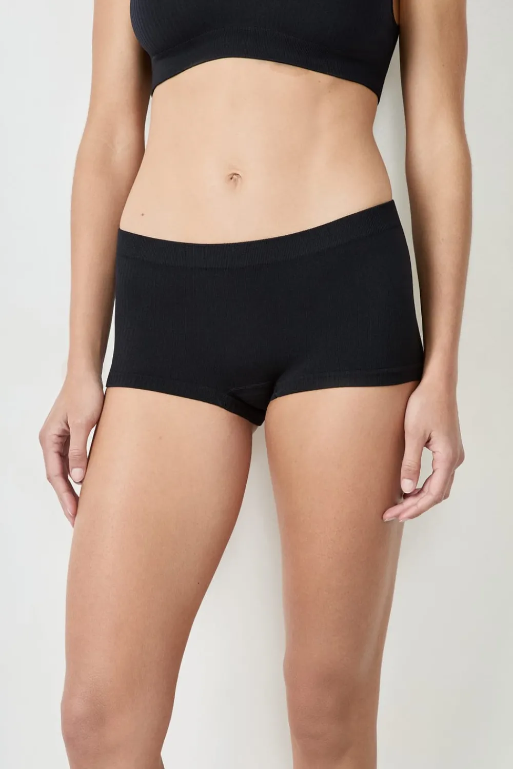 New ETAM Braguita culotte de canalé NEGRO
