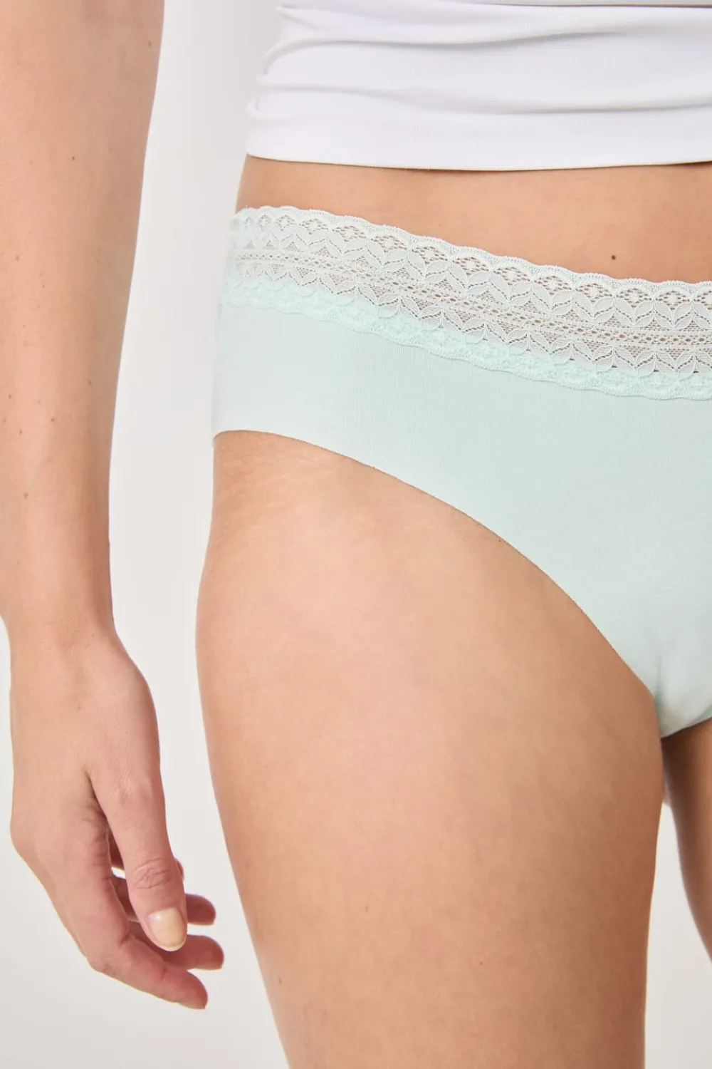 Hot ETAM Braguita shorty de algodón con costura trasera CELADÓN