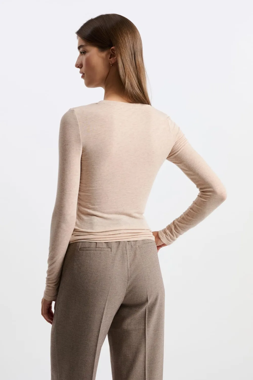 Online ETAM Camiseta de manga larga y cuello redondo BEIGE