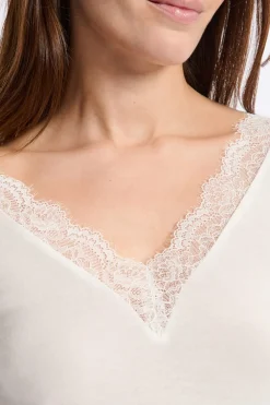 New ETAM Camiseta térmica con cuello en V y cashmere CRUDO