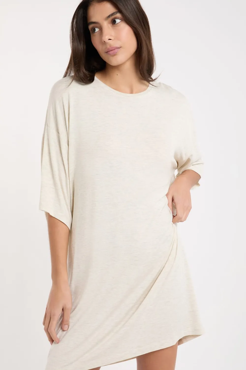 ETAM Camisón con cuello redondo BEIGE