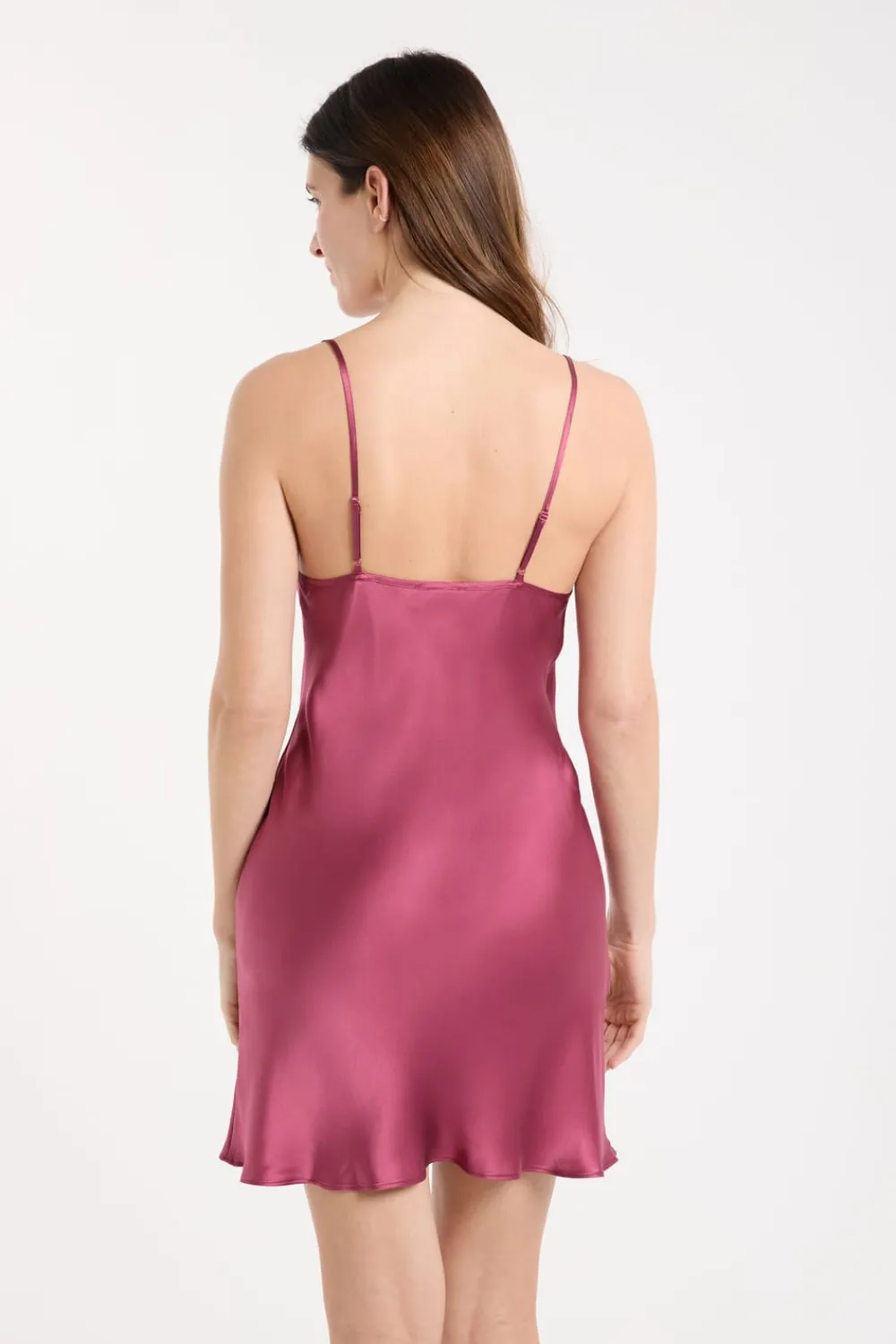 Outlet ETAM Camisón de seda con detalles de encaje rosa nude