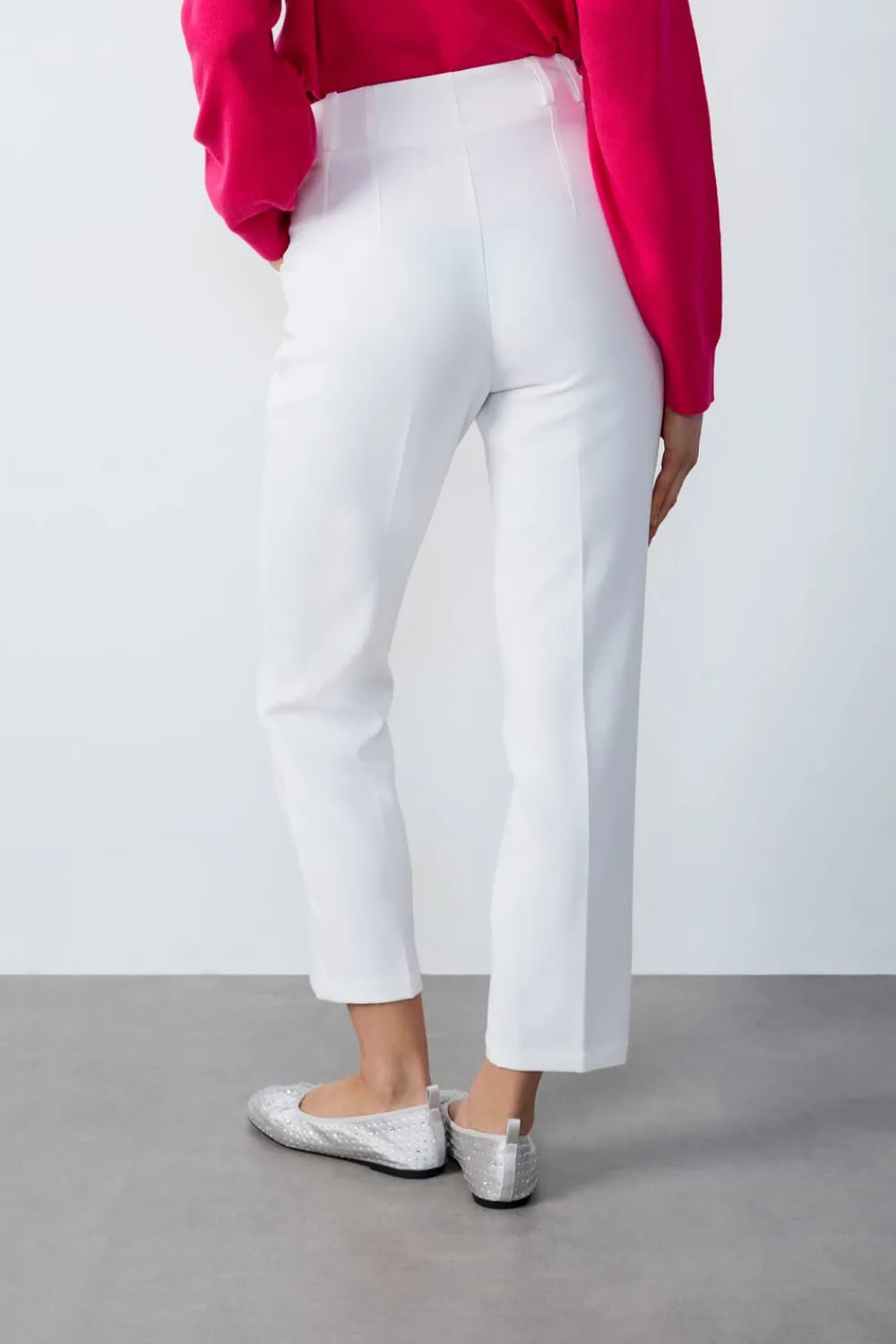 ETAM Pantalón corte zanahoria CRUDO
