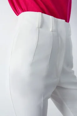 ETAM Pantalón corte zanahoria CRUDO