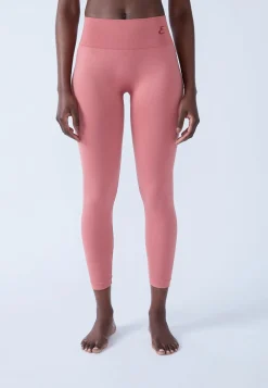 Discount ETAM Pantalón corto de deporte ROSA EMPOLVADO