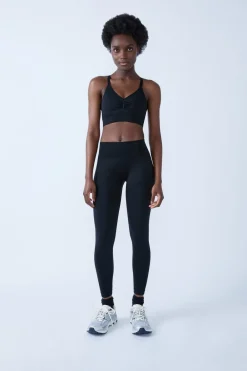 Sale ETAM Pantalón corto de deporte NEGRO