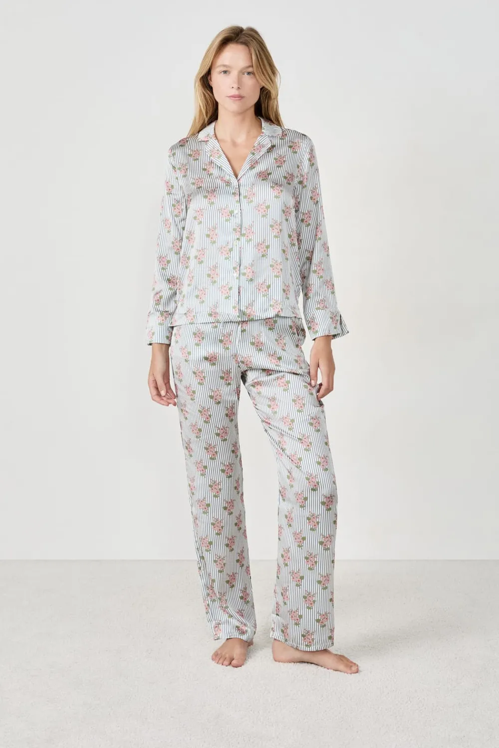 ETAM Pantalón de pijama satinados con estampado floral IMP FD BLANCO