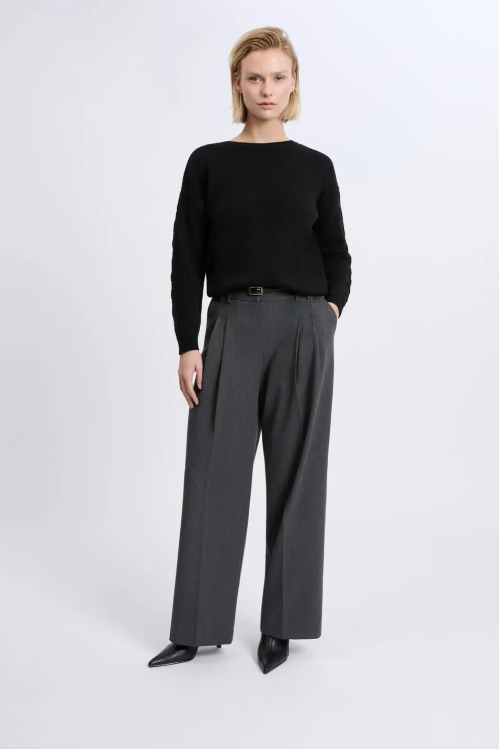 Hot ETAM Pull torsadé dos nu NOIR