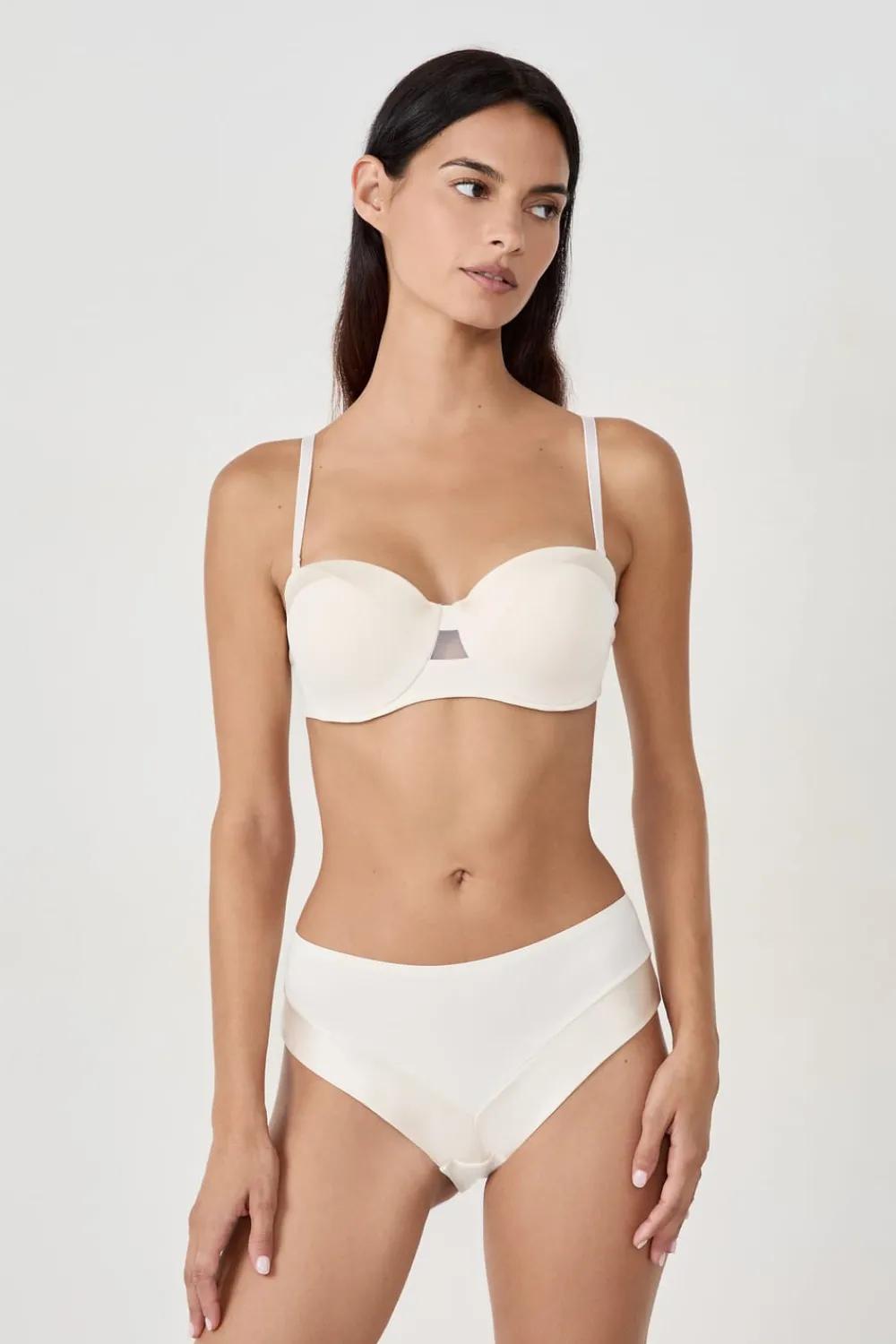 Discount ETAM Sujetador bandeau con finas copas y tirantes desmontables CRUDO