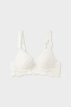Outlet ETAM Sujetador Nº 2 - Push up escote pronunciado La modelo mide 1m74 y lleva una 90B.