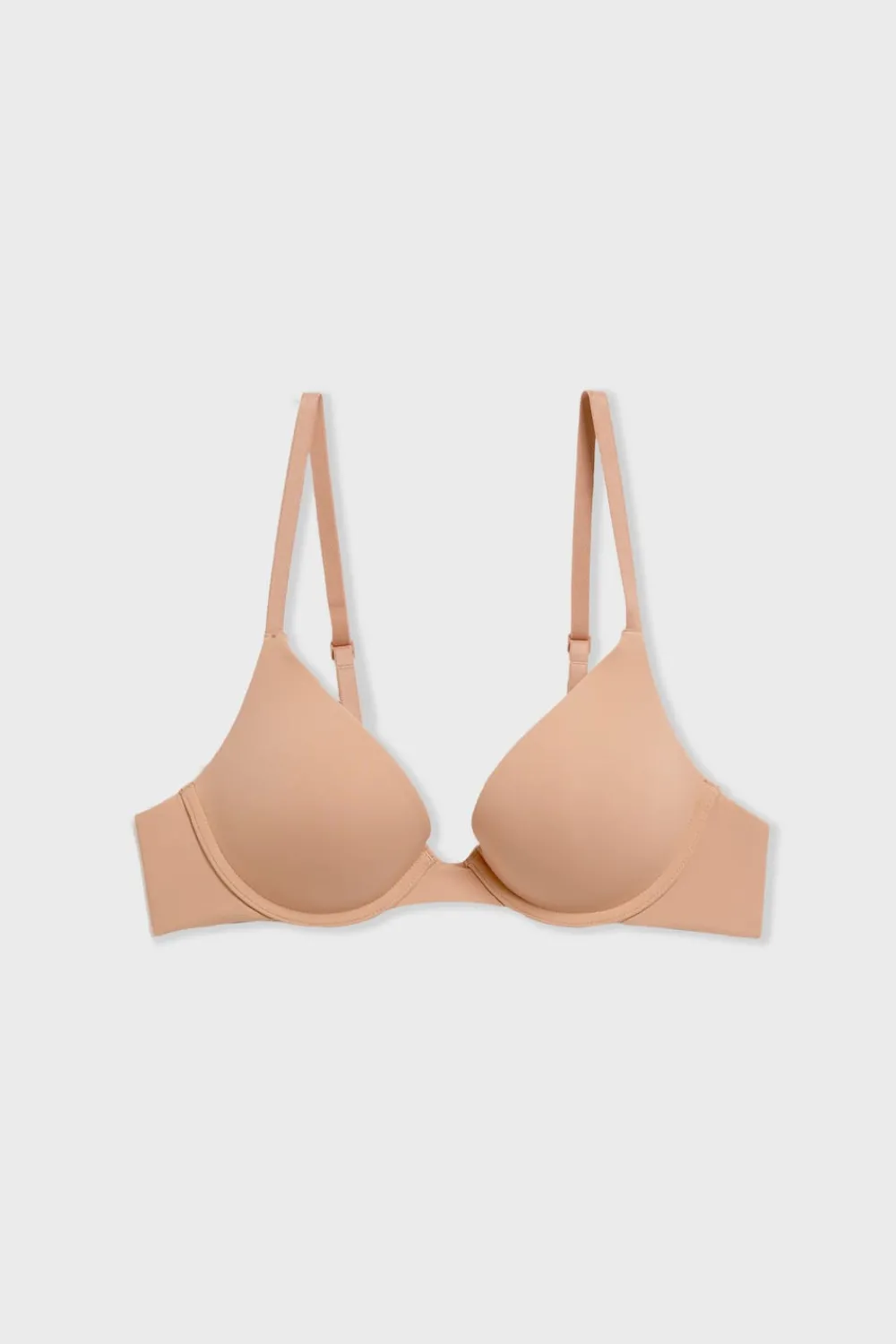 Best ETAM Sujetador Nº 2 - Push up escote pronunciado La modelo mide 1m74 y lleva una 90B.