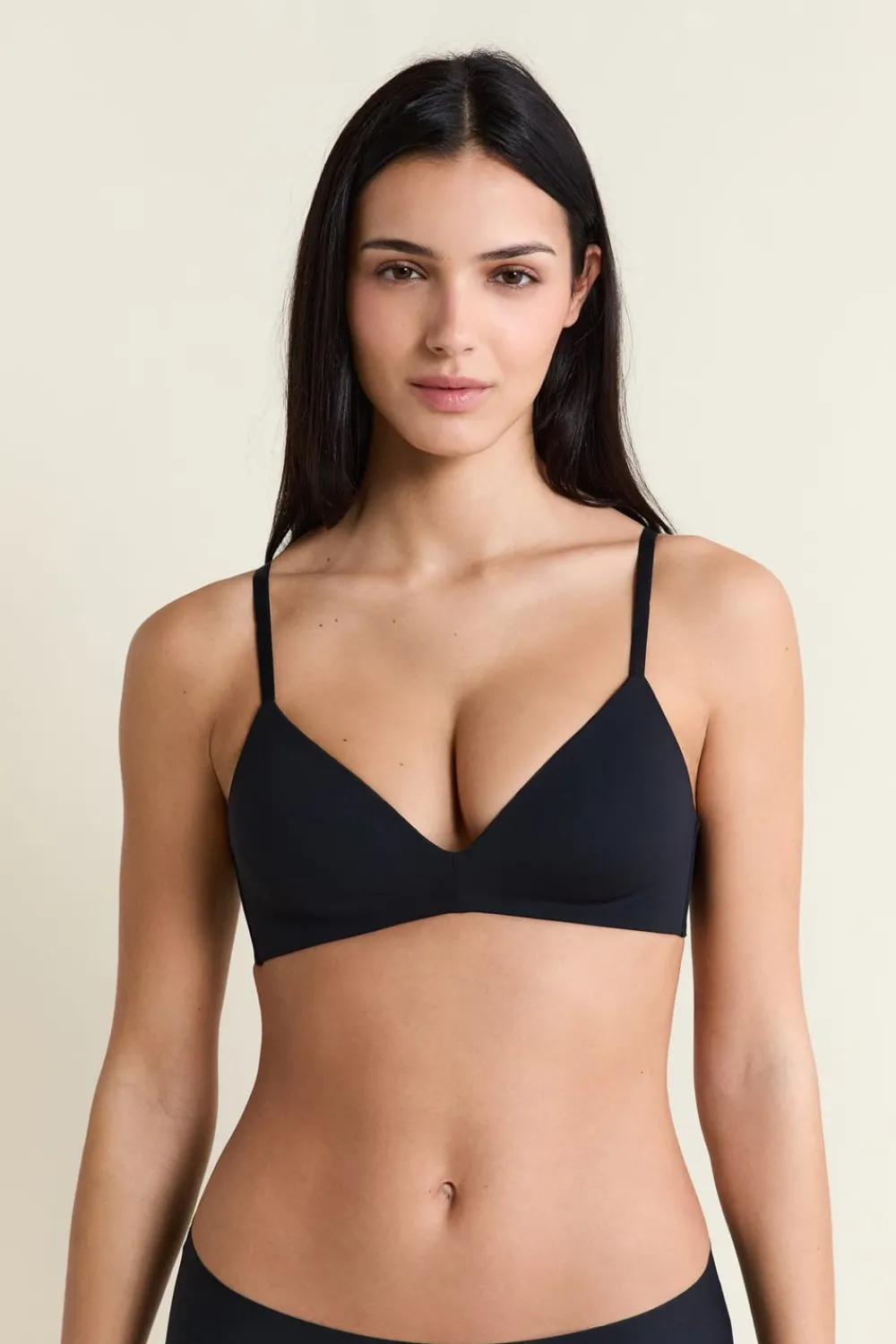 New ETAM Sujetador sin aros de copas finas de microfibra NEGRO