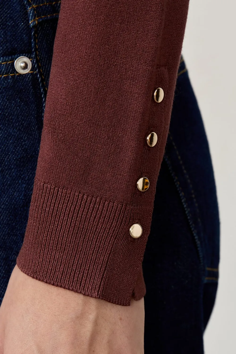 New ETAM Suéter cuello en V MARRÓN