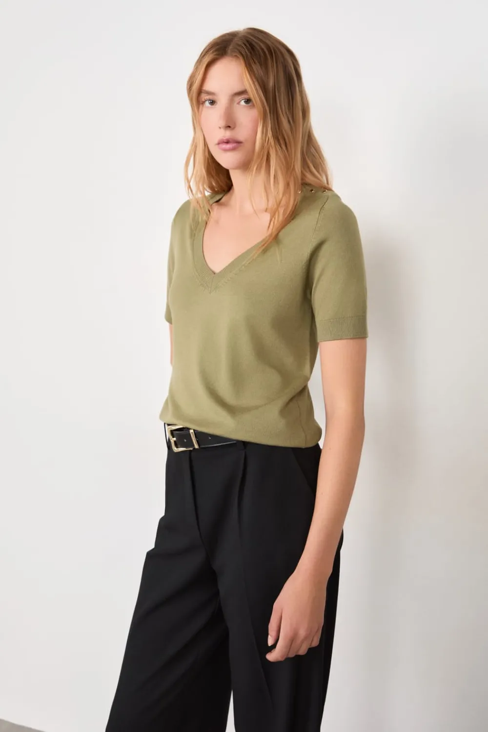 Clearance ETAM Suéter cuello en V manga corta ARCILLA