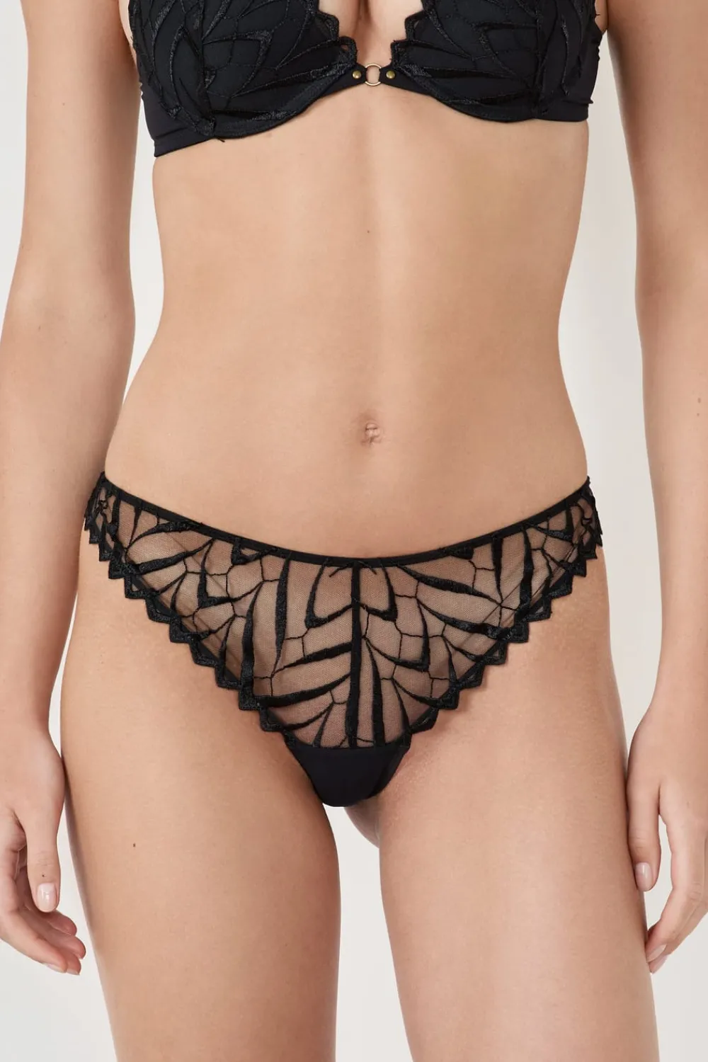 Sale ETAM Tanga de bordado NEGRO
