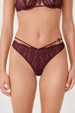 Discount ETAM Tanga de encaje BURDEOS GRANATE