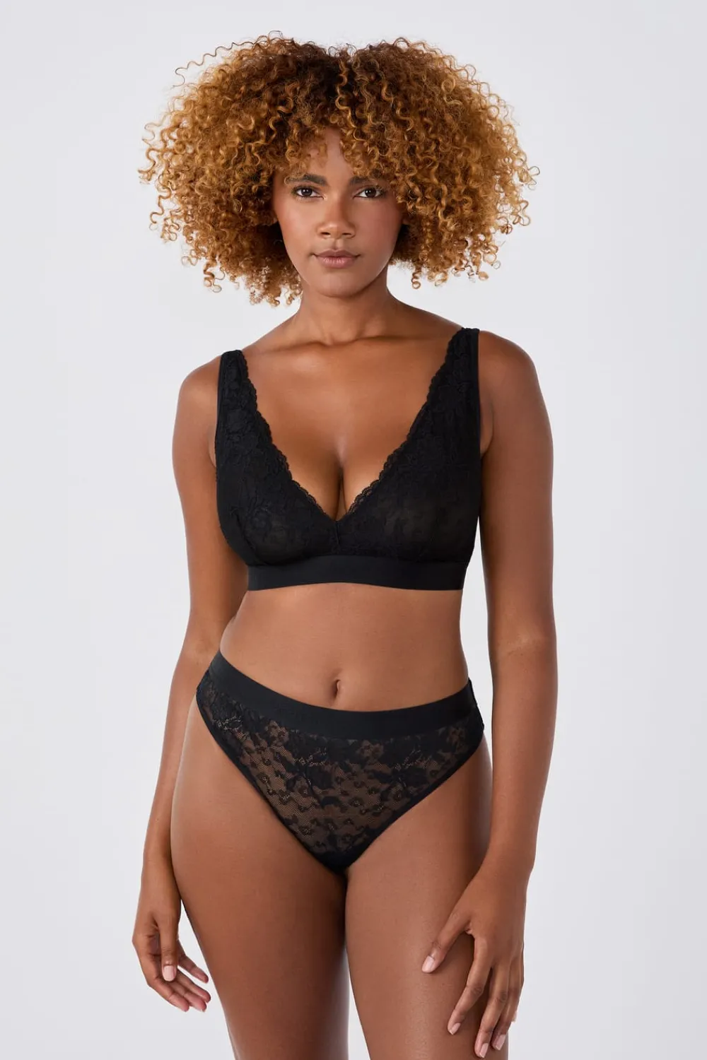 Clearance ETAM Tanga de encaje x Lemonade Dolls NOIR