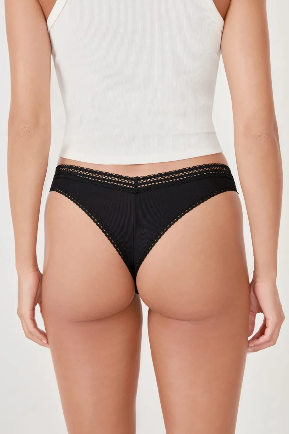 Clearance ETAM Tanga en V de microfibra y encaje NEGRO
