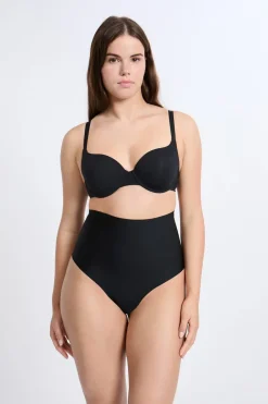 Online ETAM Tanga moldeador - fuerte sujeción NEGRO