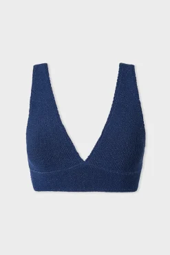 Outlet ETAM Top bikini triangular La modelo mide 1,68 m y lleva la talla &uacute;nica