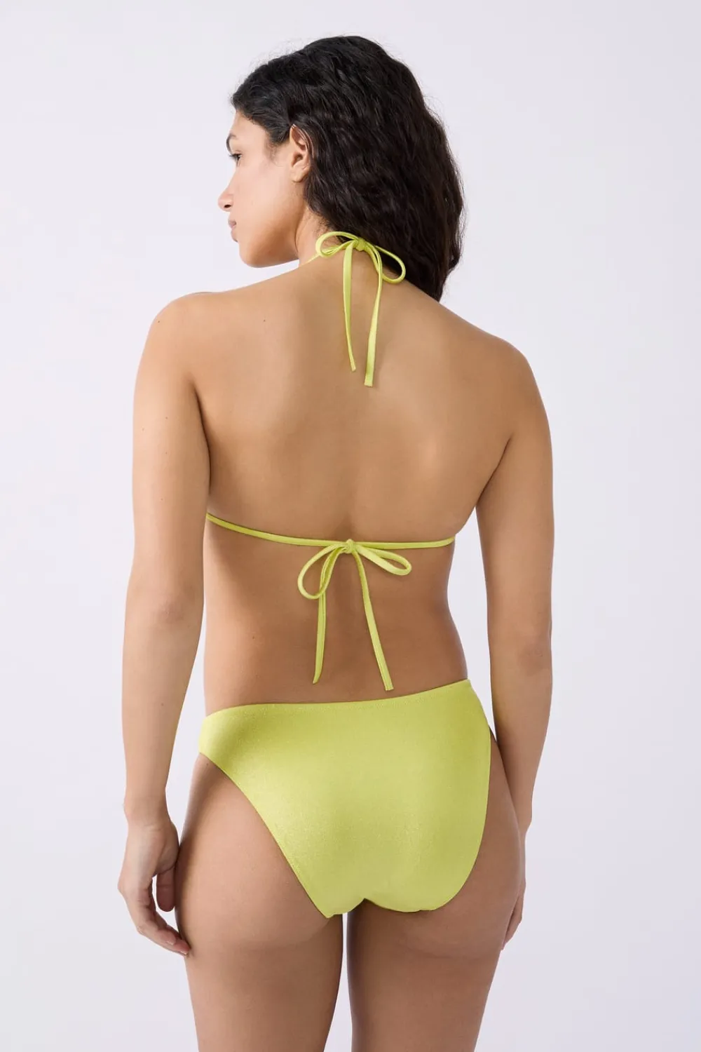 ETAM Top bikini triangular detalle perla ANIS