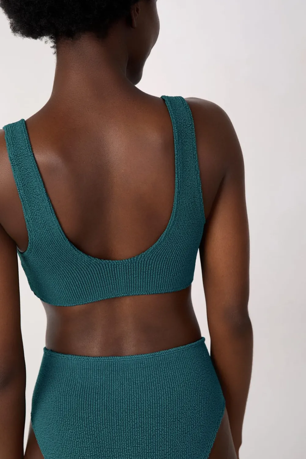 Outlet ETAM Top bikini triangular en material elástico VERDE