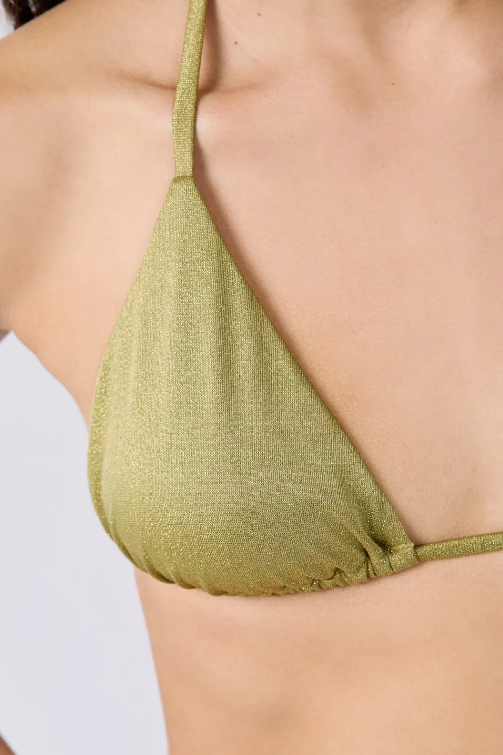 ETAM Top bikini triangular tejido brillante ANIS