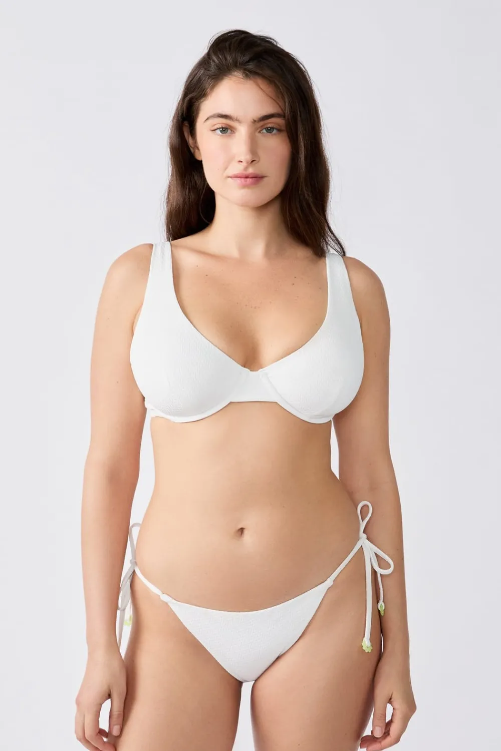 Sale ETAM Top bikini triángulo con aros BLANCO