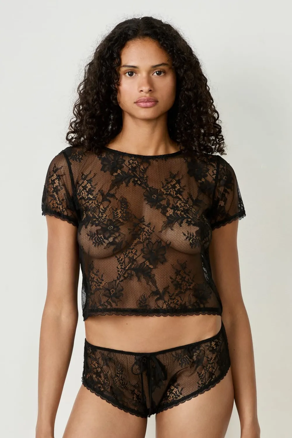 Discount ETAM Top bordado de manga corta NEGRO