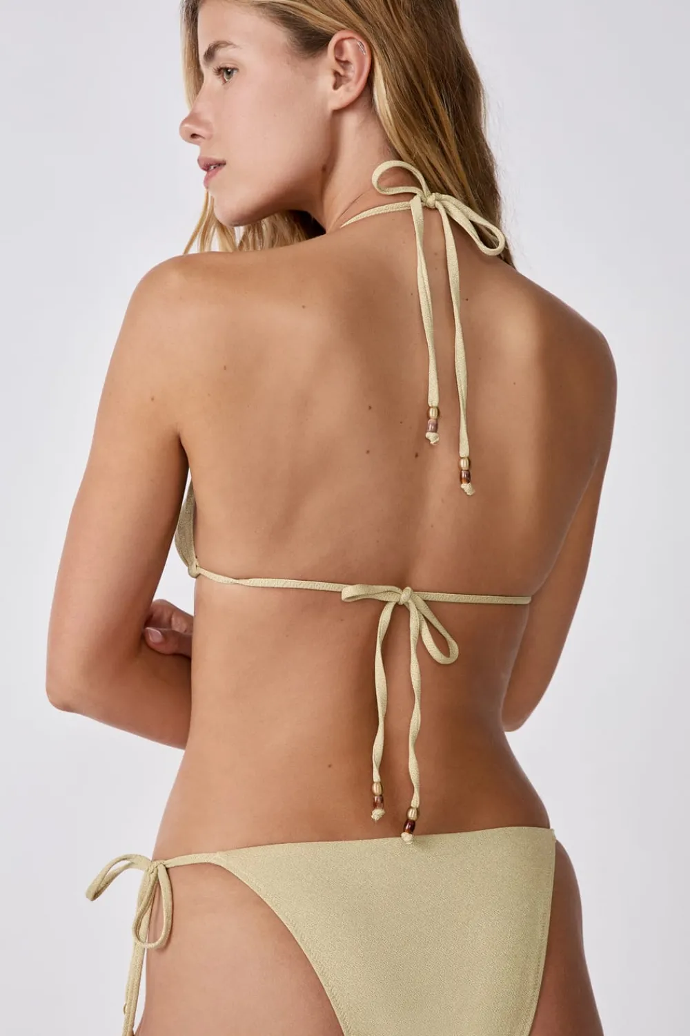 New ETAM Top de bikini triangular sin aros brillante DORADO