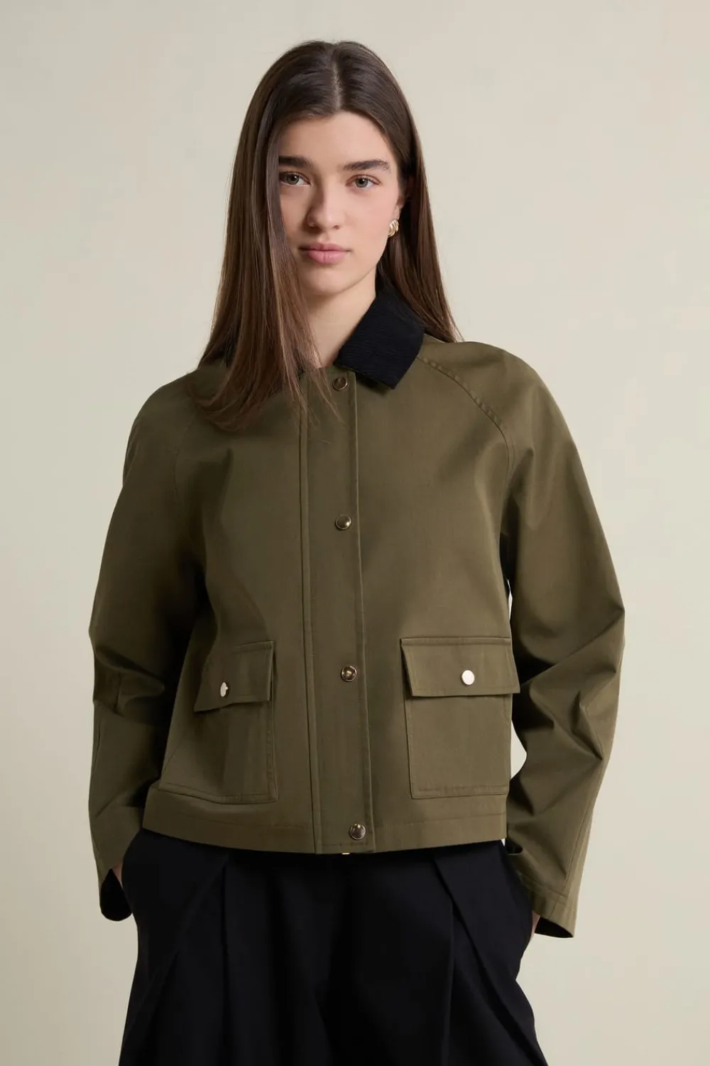 Discount ETAM Veste courte à col velours KAKI