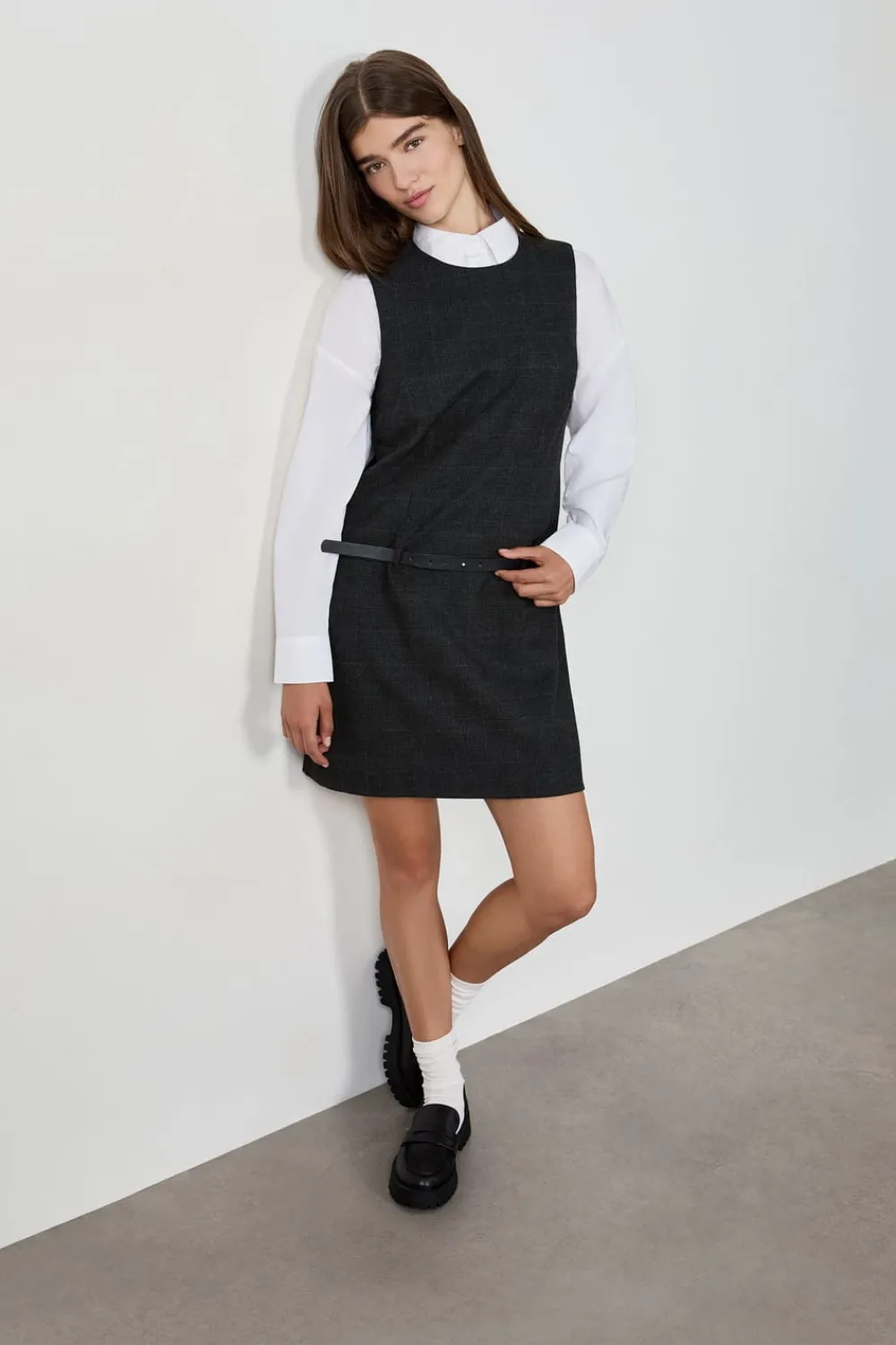Clearance ETAM Vestido corto sin mangas con cinturón GRIS