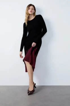 Hot ETAM Vestido largo de canalé NEGRO