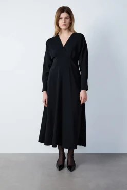 Outlet ETAM Vestido largo y vaporoso NEGRO